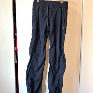Lululemon Women’s Mid Rise Ankle Pant - Size 6